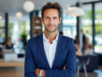 Online Bidding Strengthens Auctions